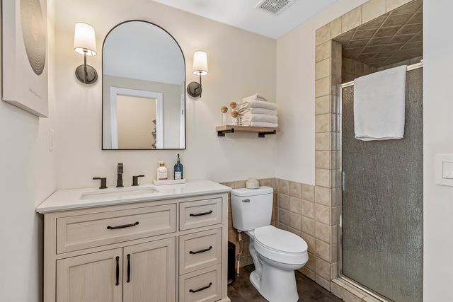 2012 E Shady Glen Drive, Springfield, MO 65804