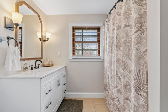 2012 E Shady Glen Drive, Springfield, MO 65804