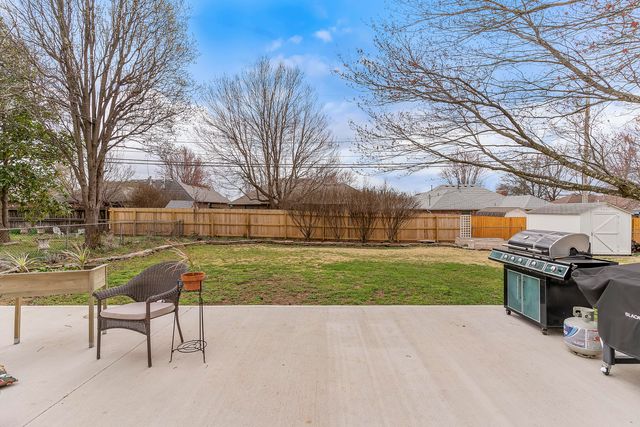 2012 E Shady Glen Drive, Springfield, MO 65804