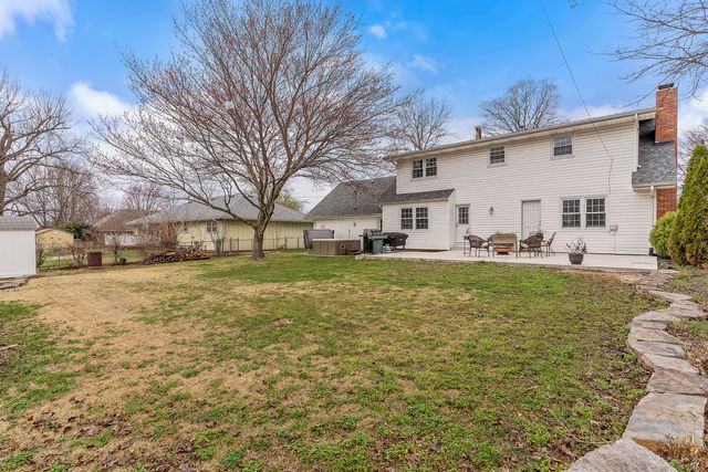 2012 E Shady Glen Drive, Springfield, MO 65804