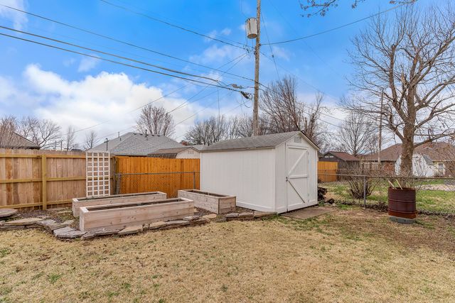 2012 E Shady Glen Drive, Springfield, MO 65804