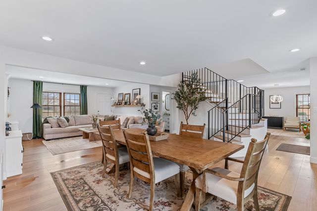 2012 E Shady Glen Drive, Springfield, MO 65804