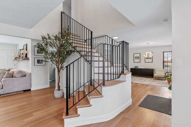 2012 E Shady Glen Drive, Springfield, MO 65804