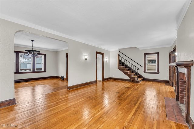 2021 Goodnor Road, Cleveland Heights, OH 44118