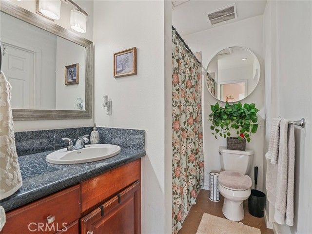 4037 E 7th Street, Long Beach, CA 90804