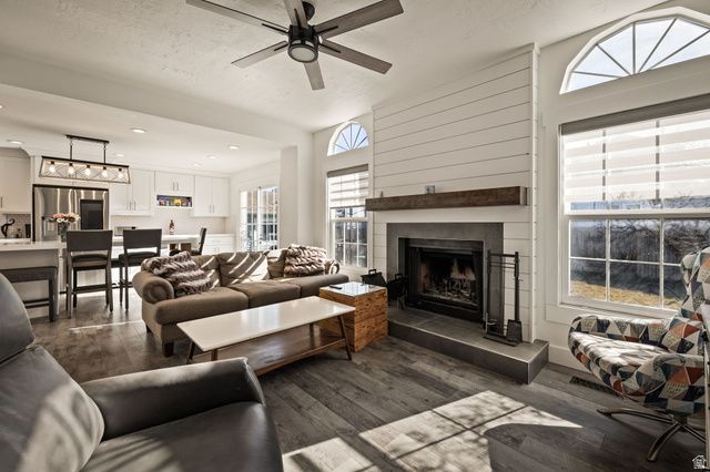 3103 W MEADOW GREEN WAY, West Jordan, UT 84088