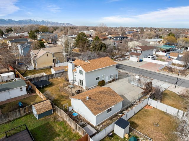 3103 W MEADOW GREEN WAY, West Jordan, UT 84088