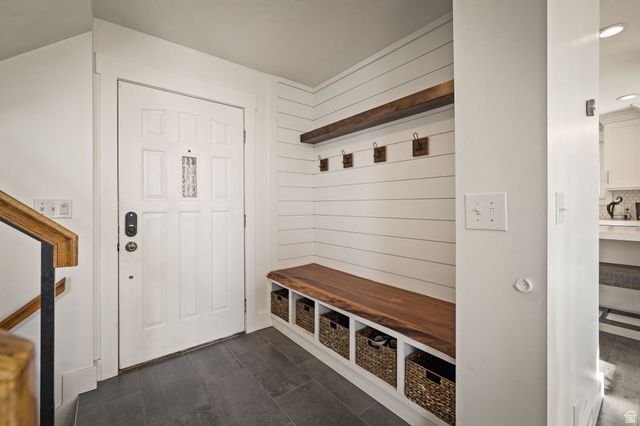 3103 W MEADOW GREEN WAY, West Jordan, UT 84088