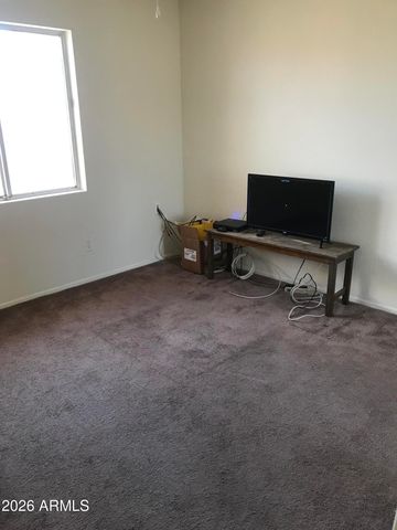 5318 W Shaw Butte Drive W, Glendale, AZ 85304