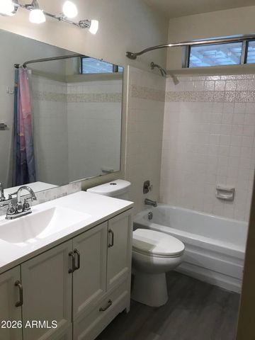 5318 W Shaw Butte Drive W, Glendale, AZ 85304