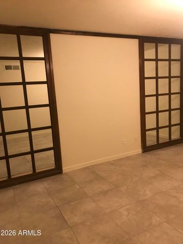 5318 W Shaw Butte Drive W, Glendale, AZ 85304