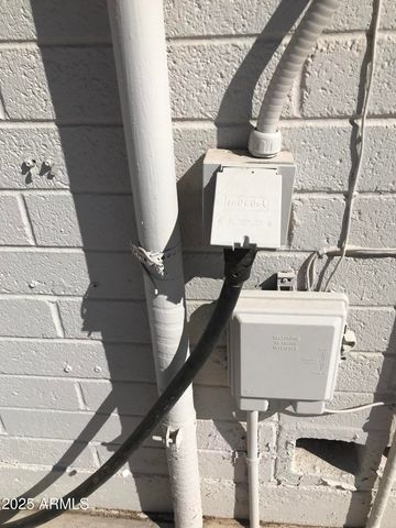 5318 W Shaw Butte Drive W, Glendale, AZ 85304