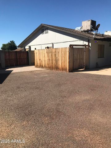 5318 W Shaw Butte Drive W, Glendale, AZ 85304