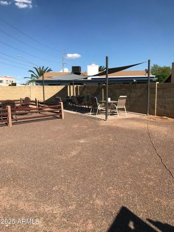 5318 W Shaw Butte Drive W, Glendale, AZ 85304