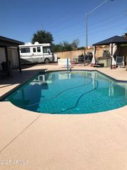 5318 W Shaw Butte Drive W, Glendale, AZ 85304