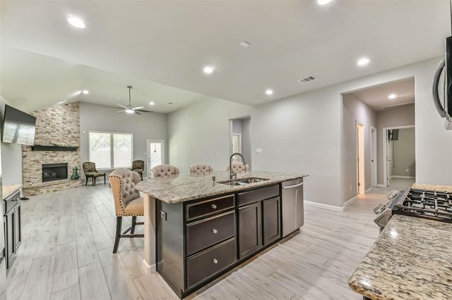2982 Austin Breeze Lane, League City, TX 77573