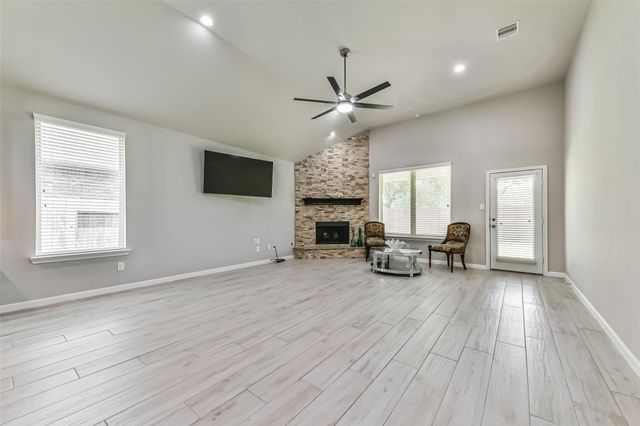2982 Austin Breeze Lane, League City, TX 77573