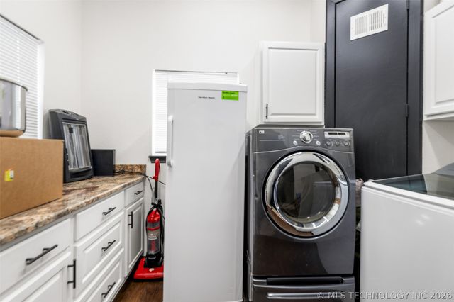 5911 E Reading Street, Tulsa, OK 74115