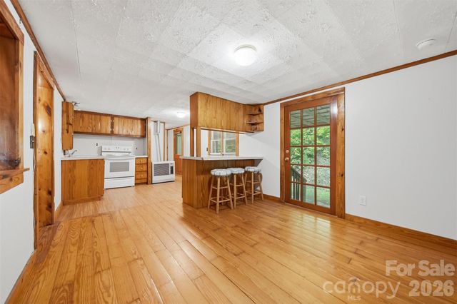 3131 Shallow Creek Road, Lenoir, NC 28645