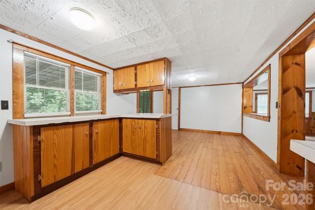 3131 Shallow Creek Road, Lenoir, NC 28645