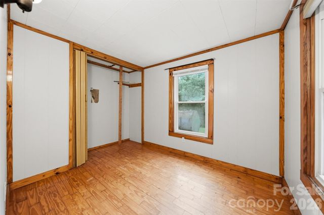 3131 Shallow Creek Road, Lenoir, NC 28645