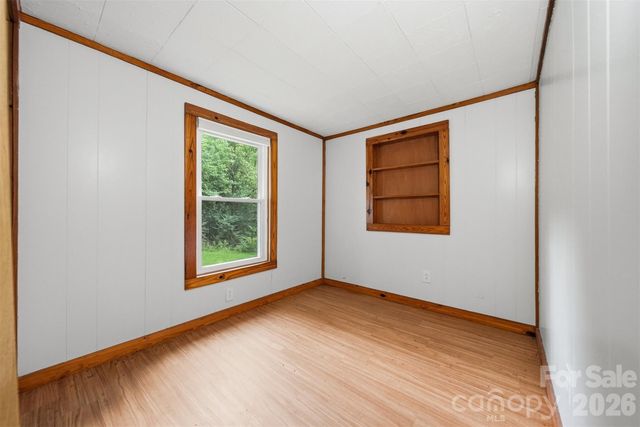 3131 Shallow Creek Road, Lenoir, NC 28645