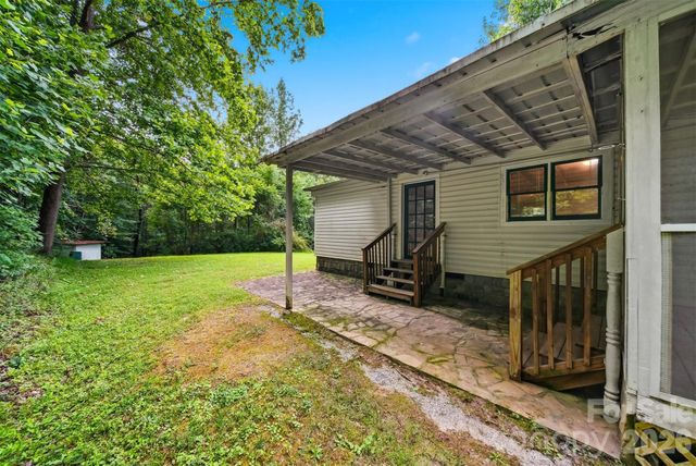 3131 Shallow Creek Road, Lenoir, NC 28645