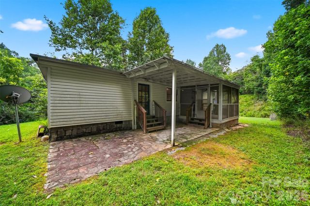 3131 Shallow Creek Road, Lenoir, NC 28645