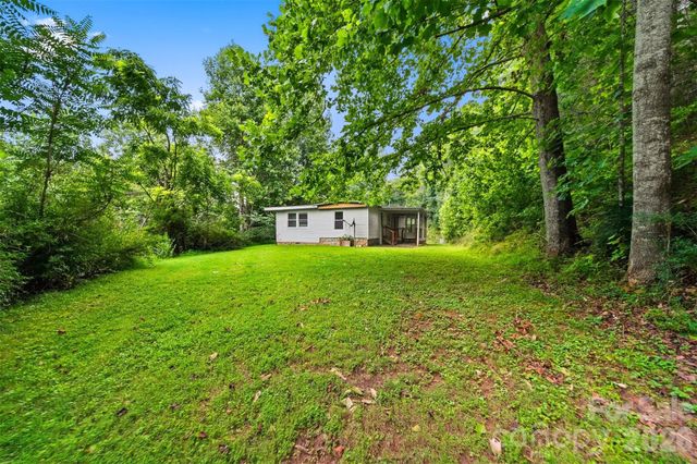 3131 Shallow Creek Road, Lenoir, NC 28645