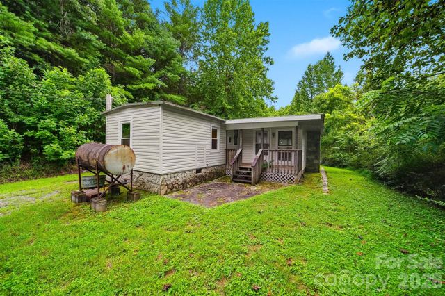 3131 Shallow Creek Road, Lenoir, NC 28645