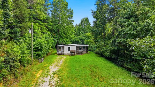 3131 Shallow Creek Road, Lenoir, NC 28645