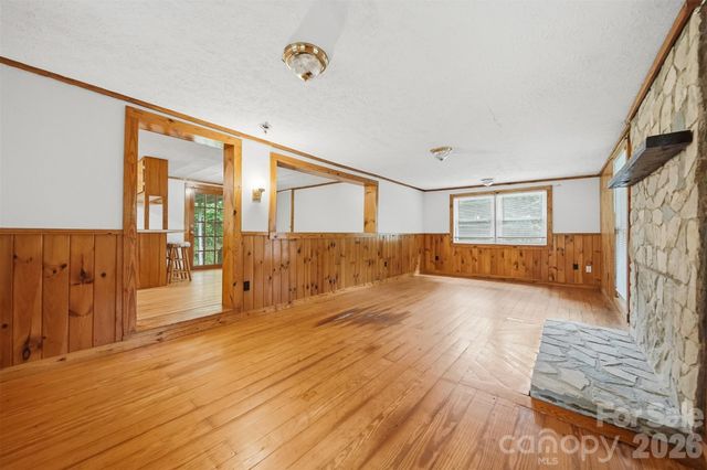 3131 Shallow Creek Road, Lenoir, NC 28645