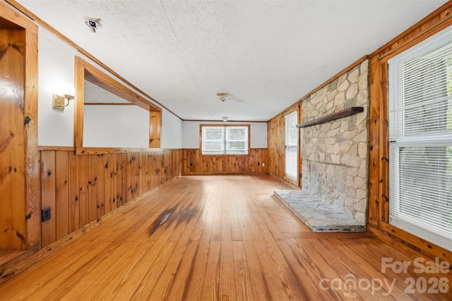 3131 Shallow Creek Road, Lenoir, NC 28645