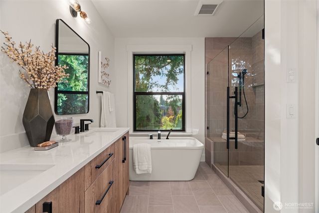 8005 131st Place NE, Kirkland, WA 98033