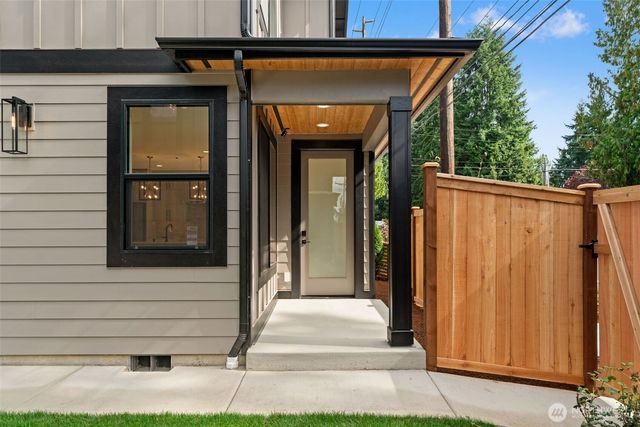 8005 131st Place NE, Kirkland, WA 98033