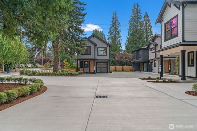 8005 131st Place NE, Kirkland, WA 98033