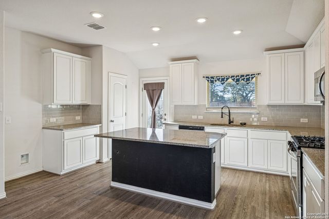 629 Jaboncillo, New Braunfels, TX 78132