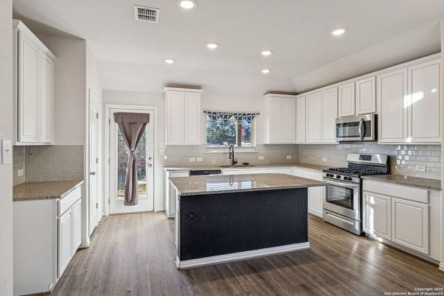 629 Jaboncillo, New Braunfels, TX 78132