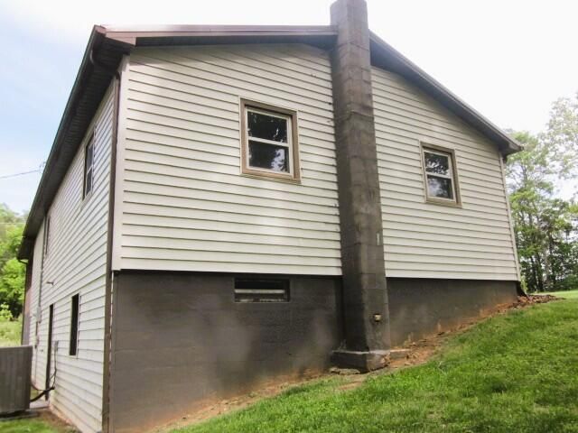 2765 HATCHETT RD, Penhook, VA 24137