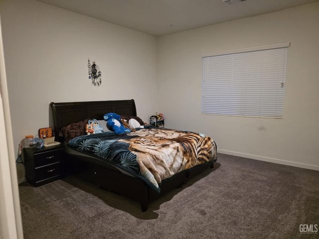 1112 Brookline Lane, Bakersfield, CA 93314