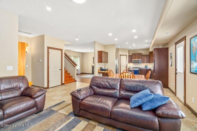 1761 W Pyrenees LOOP, Coeur D'alene, ID 83815