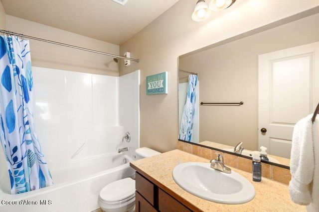 1761 W Pyrenees LOOP, Coeur D'alene, ID 83815