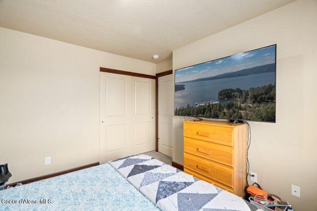 1761 W Pyrenees LOOP, Coeur D'alene, ID 83815