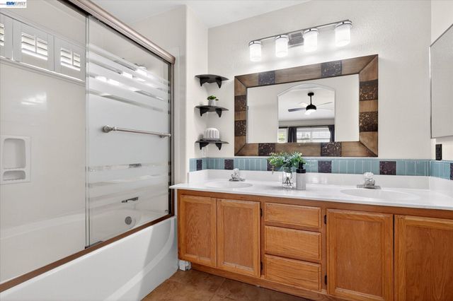 2038 Mulberry Cmn, Livermore, CA 94551
