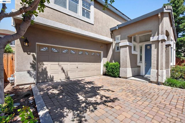 2038 Mulberry Cmn, Livermore, CA 94551