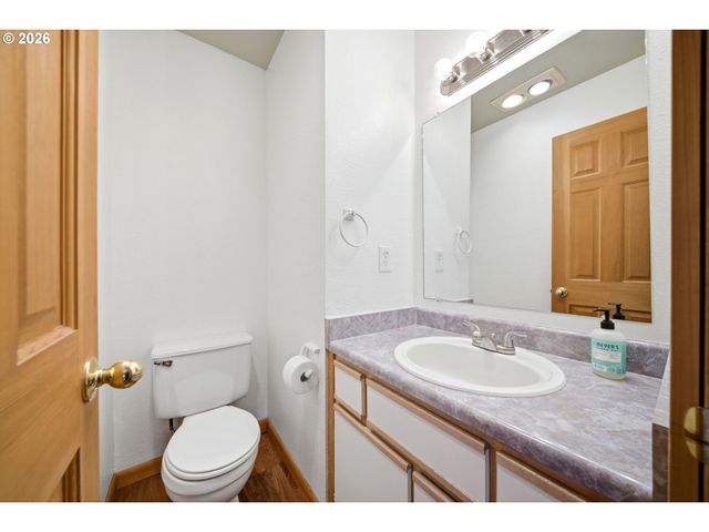 7509 Ne VANCOUVER MALL Dr C10, Vancouver, WA 98662