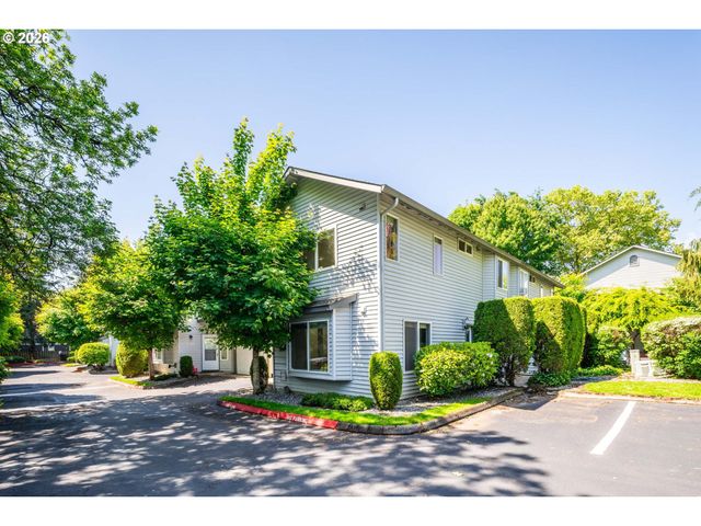7509 Ne VANCOUVER MALL Dr C10, Vancouver, WA 98662
