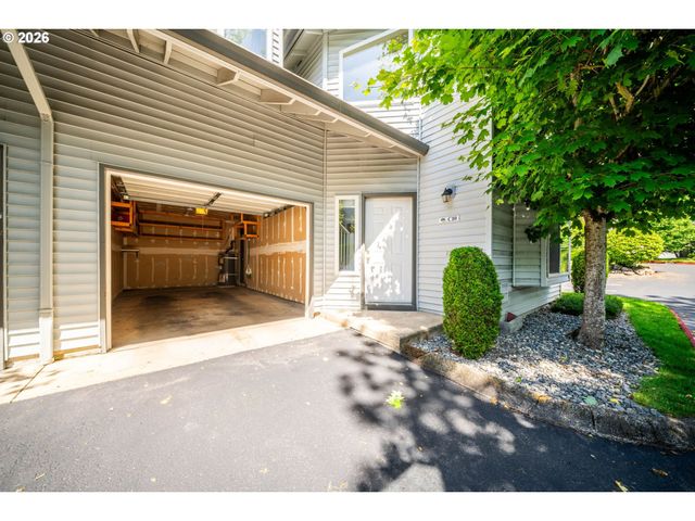 7509 Ne VANCOUVER MALL Dr C10, Vancouver, WA 98662