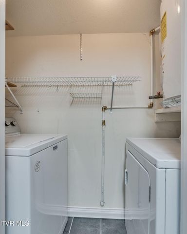 1000 Lisa Drive, Church Hill, TN 37642