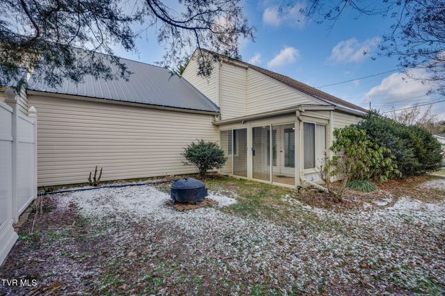 1000 Lisa Drive, Church Hill, TN 37642